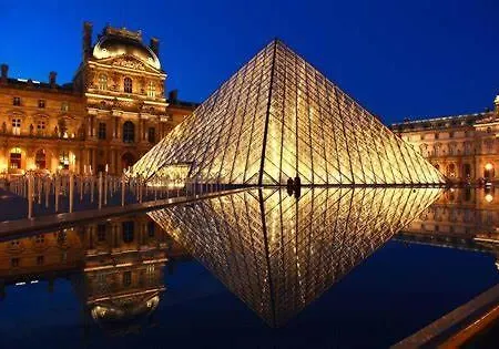F - Louvre Museum - Shared Bathroom With Host Δωμάτια σε οικογενειακή κατοικία Παρίσι
